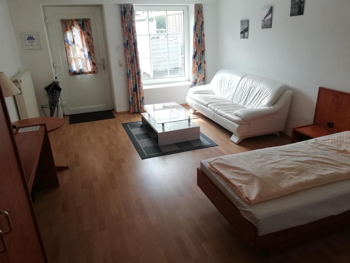 Hotel Dorfschaenke Büdelsdorf Buitenkant foto